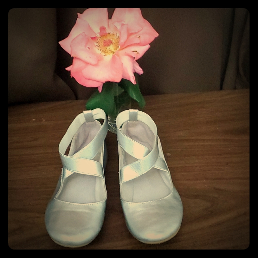 Girl's shoes